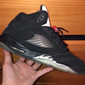 Jordan 5s Black Mettalic New Release